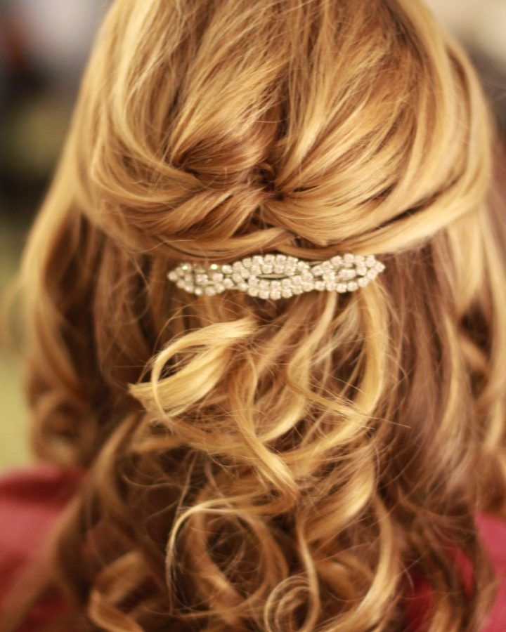 20 Best Collection of Medium Half Up Half Down Bridal Hairstyles with Fancy Knots