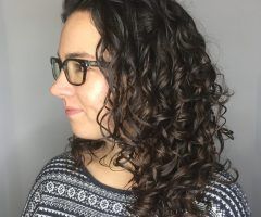 20 Ideas of Mid-length Haircuts with Curled Layers