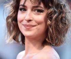 20 Ideas of Wavy Side Bang Hairstyles