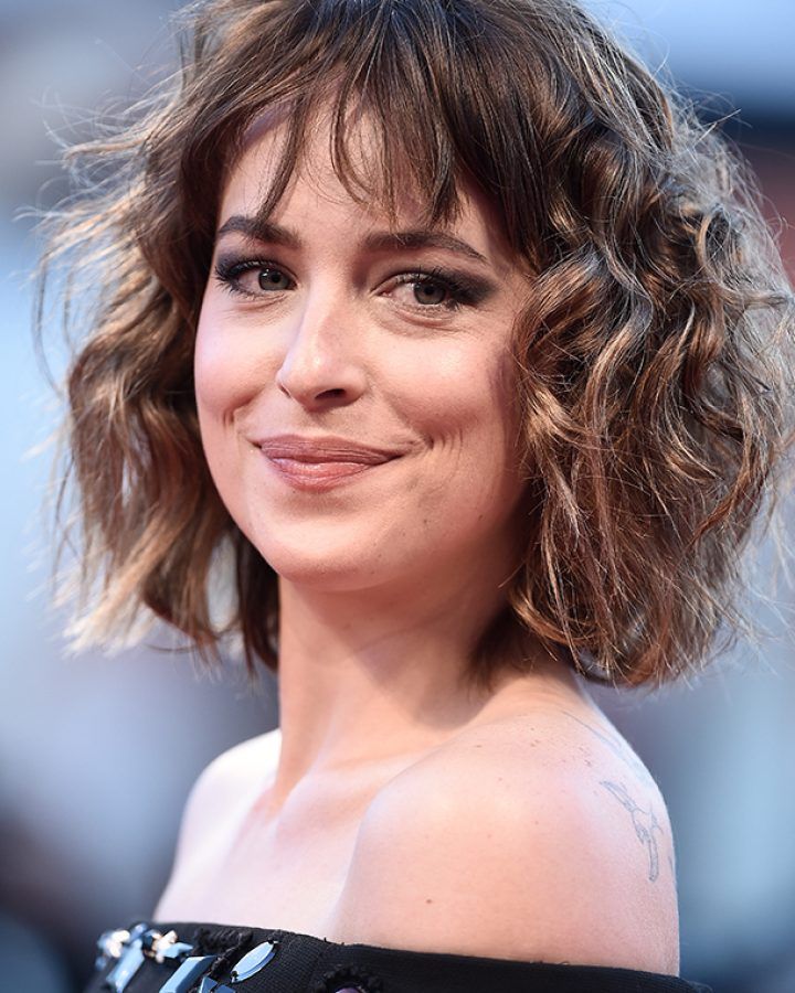20 Ideas of Wavy Side Bang Hairstyles