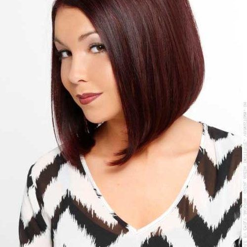 Inverted Bob Hairstyles For Round Faces (Photo 14 of 15)