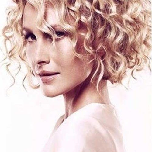Medium Bob Hairstyles For Curly Hair (Photo 14 of 15)