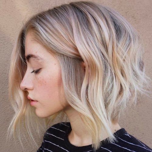 Messy Blonde Lob Hairstyles (Photo 3 of 20)