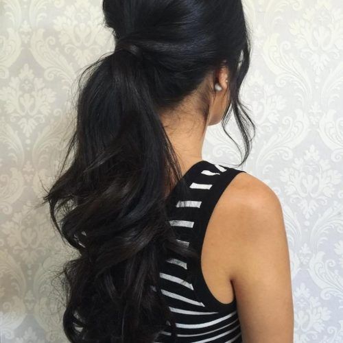 Wavy Free-Flowing Messy Ponytail Hairstyles (Photo 9 of 20)