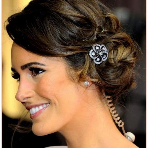Wedding Hairstyles For Round Faces (Photo 9 of 15)