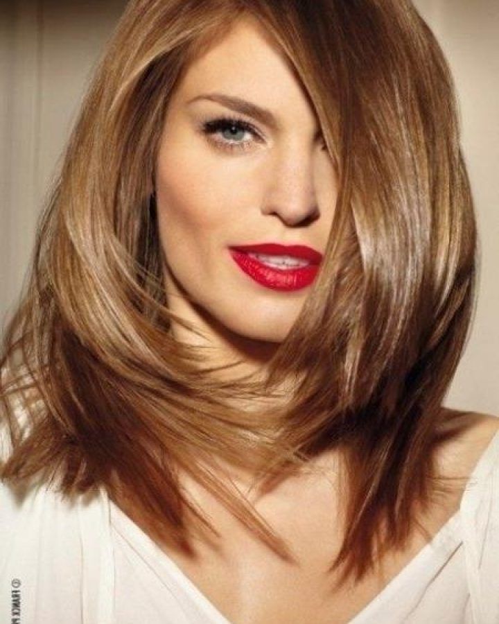 15 Best Long Haircuts for Oval Faces and Thick Hair