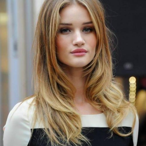 Long Hairstyles For Oval Face (Photo 11 of 15)