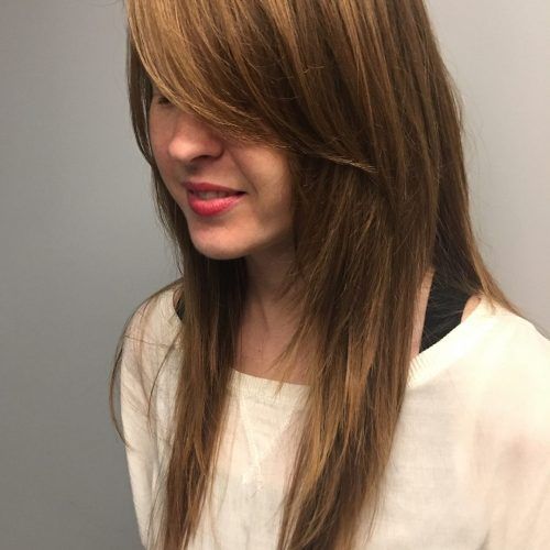Medium Shag Hairstyles With Long Side Bangs (Photo 8 of 20)