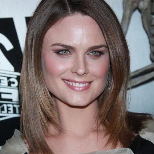 Medium To Long Hairstyles For Round Faces (Photo 13 of 20)