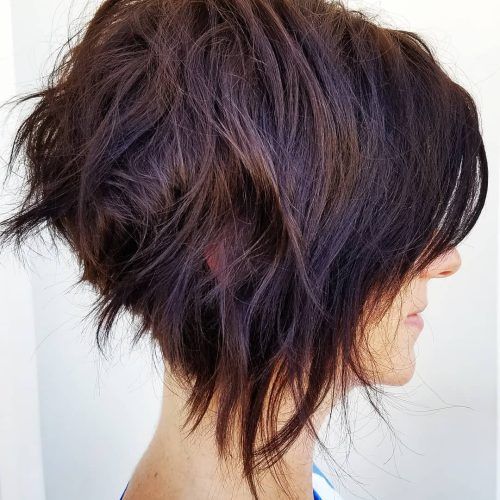 Shag Hairstyles With Messy Wavy Bangs (Photo 18 of 20)