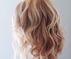 20 Best Beachy Waves Hairstyles with Blonde Highlights