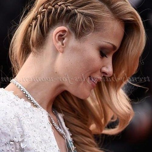 Long Hairstyles To One Side (Photo 20 of 20)