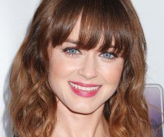 20 Photos Middle-length Hairstyles with Highlights and Bangs