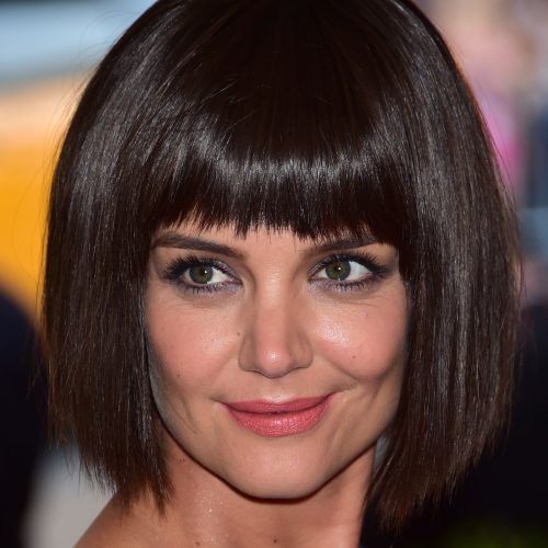 Middle-Parted Relaxed Bob Hairstyles With Side Sweeps (Photo 11 of 20)