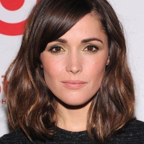 Rose Byrne Parted Blunt End Bob Hairstyles (Photo 5 of 15)