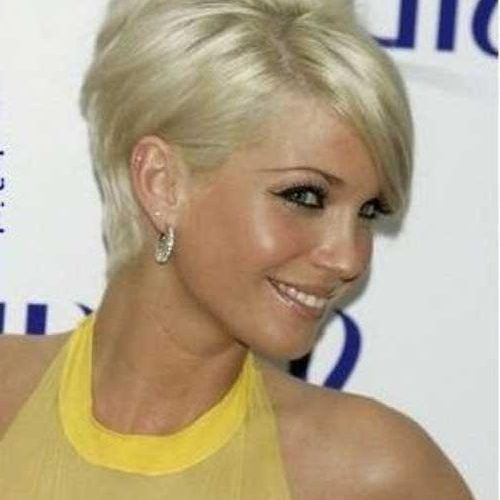 Pixie Haircuts For Women Over 40 (Photo 16 of 20)