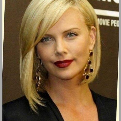 Charlize Theron Bob Hairstyles (Photo 14 of 15)