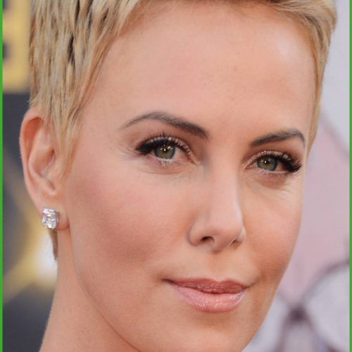 Cropped Medium Hairstyles (Photo 20 of 20)