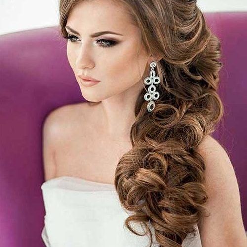 Long Hairstyles To One Side (Photo 12 of 20)
