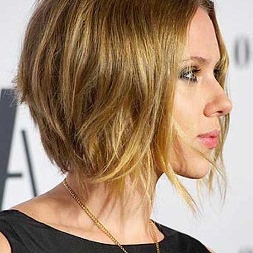 Scarlett Johansson Asymmetrical Choppy Bob Hairstyles (Photo 3 of 15)