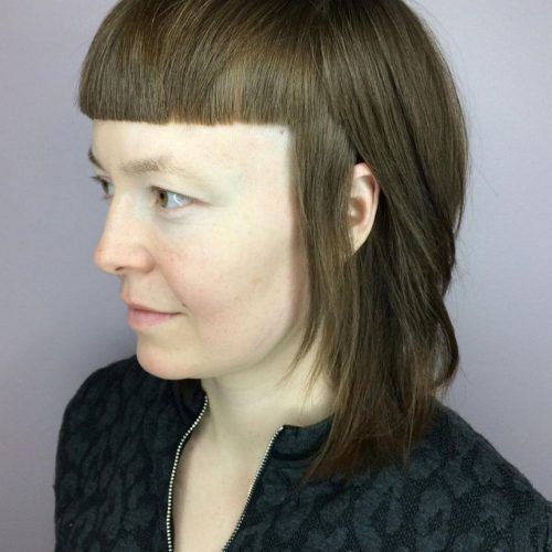 Super Textured Mullet Hairstyles With Wavy Fringe (Photo 12 of 20)