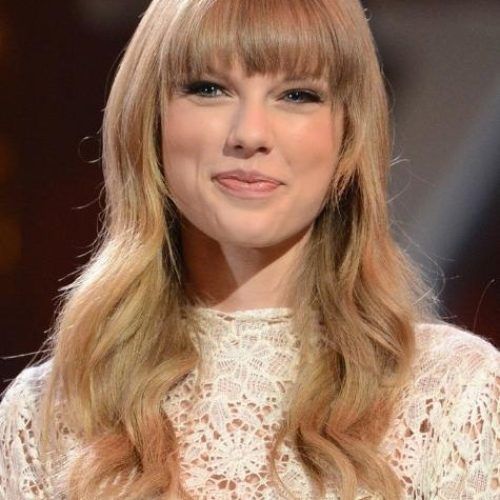 Taylor Swift Long Hairstyles (Photo 6 of 15)