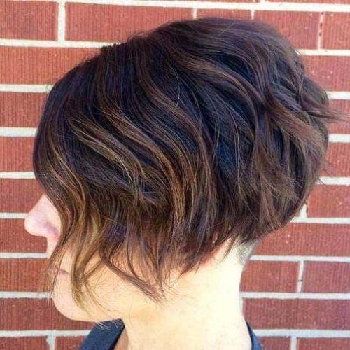 Curly Inverted Bob Hairstyles (Photo 7 of 15)