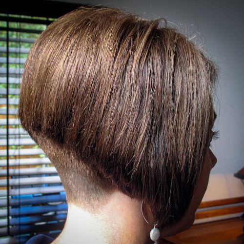 Cool Toned Angled Bob Hairstyles (Photo 12 of 20)