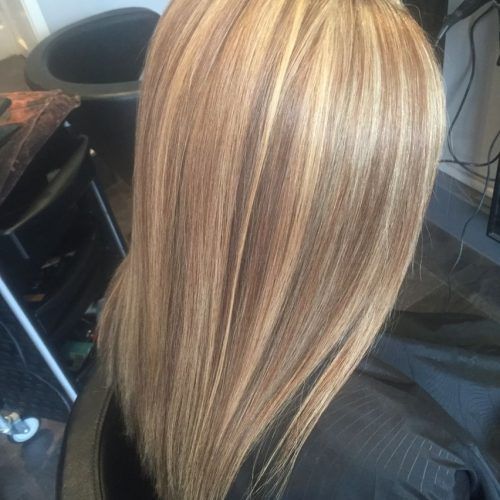 Multi-Tonal Mid Length Blonde Hairstyles (Photo 1 of 20)