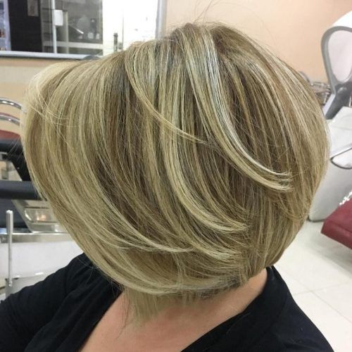 Bronde Bob With Highlighted Bangs (Photo 14 of 20)