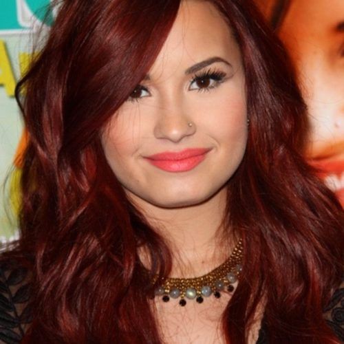 Demi Lovato Medium Hairstyles (Photo 16 of 20)