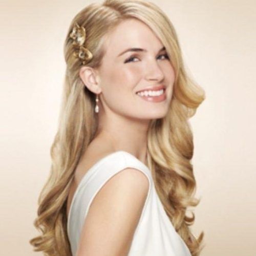 Long Hairstyles To One Side (Photo 18 of 20)