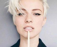 20 Photos Short Pixie Haircuts for Oval Faces