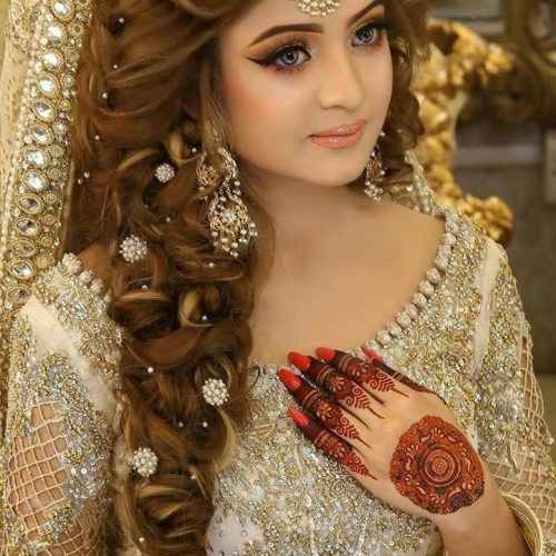 Pakistani Wedding Hairstyles (Photo 4 of 15)