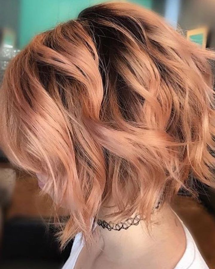 20 Photos Peach Wavy Stacked Hairstyles for Short Hair