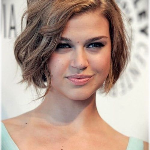 Classic Asymmetrical Hairstyles For Round Face Types (Photo 15 of 20)