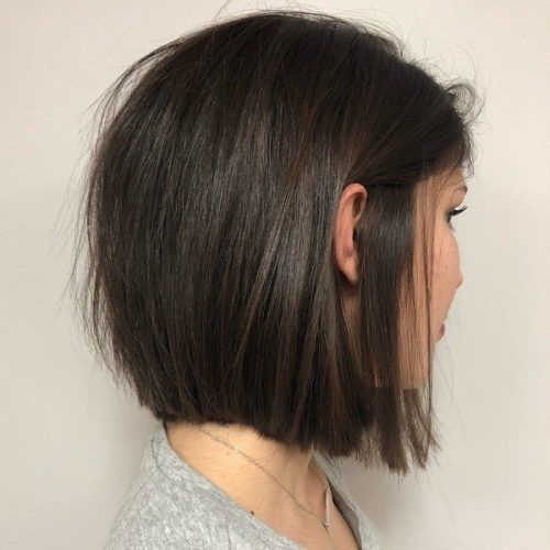 Chopped Medium Haircuts For Straight Hair (Photo 7 of 20)