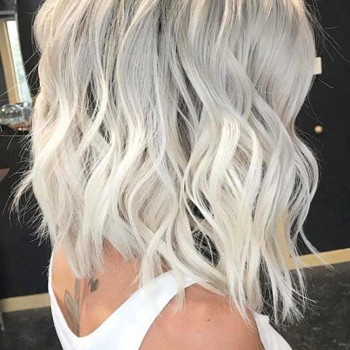 Messy, Wavy & Icy Blonde Bob Hairstyles (Photo 2 of 20)