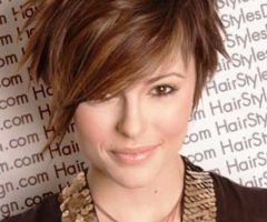 2024 Latest Funky Medium Haircuts for Round Faces