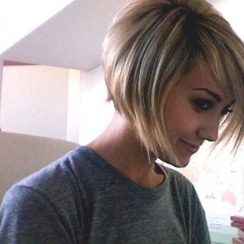 Inverted Bob Hairstyles For Round Faces (Photo 8 of 15)