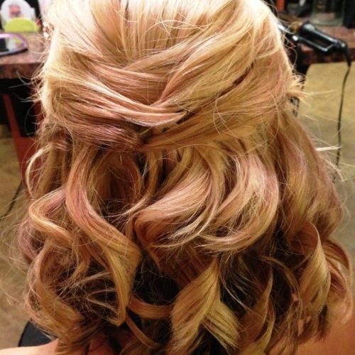 Country Wedding Hairstyles For Short Hair (Photo 13 of 15)
