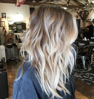 Balayage Blonde Hairstyles with Layered Ends