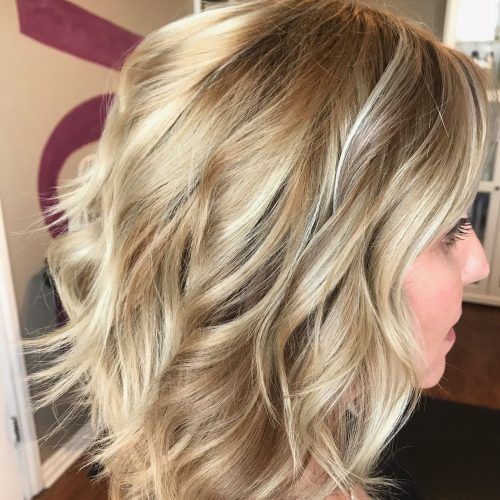 Chamomile Blonde Lob Hairstyles (Photo 9 of 20)