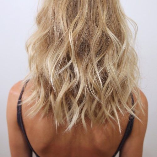 Chamomile Blonde Lob Hairstyles (Photo 17 of 20)