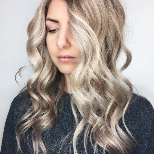 Dishwater Waves Blonde Hairstyles (Photo 6 of 20)