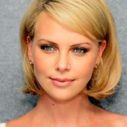 Charlize Theron Bob Hairstyles (Photo 13 of 15)