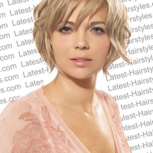 Medium Hairstyles For Small Faces (Photo 19 of 20)