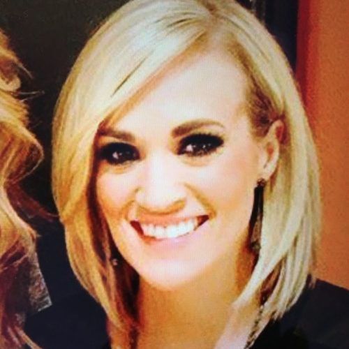 Carrie Underwood Medium Haircuts (Photo 2 of 20)