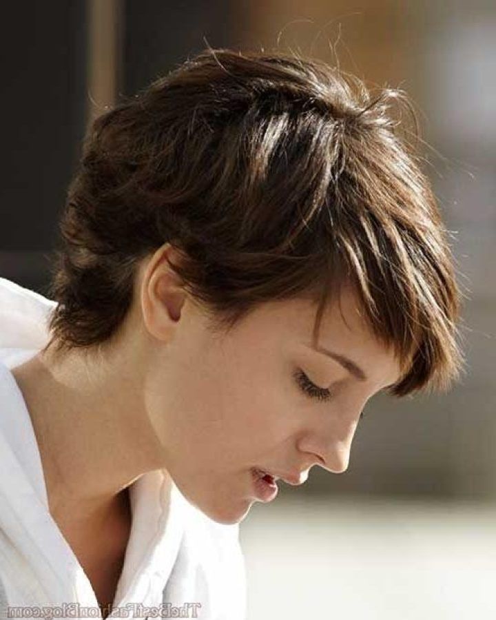 20 Ideas of Short Pixie Haircuts for Thick Wavy Hair
