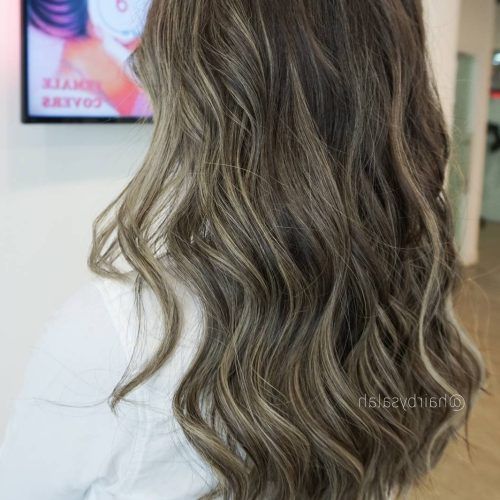 Beige Balayage For Light Brown Hair (Photo 15 of 20)